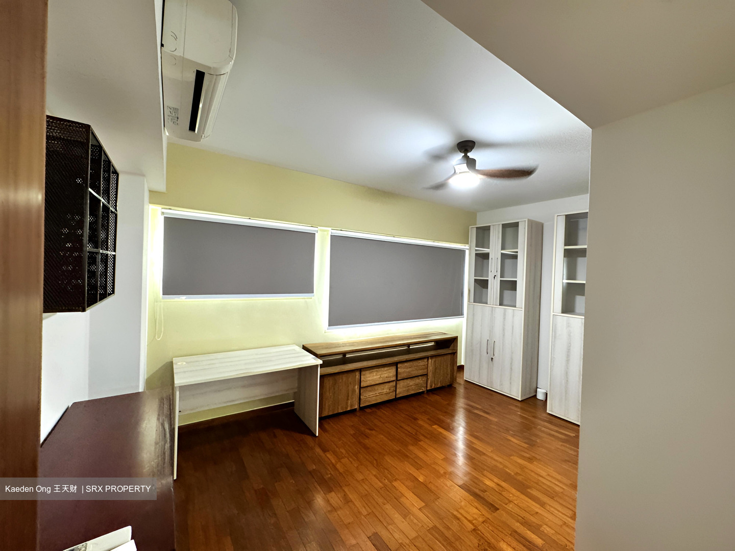 Goldenhill Villas (D19), Terrace #484849041